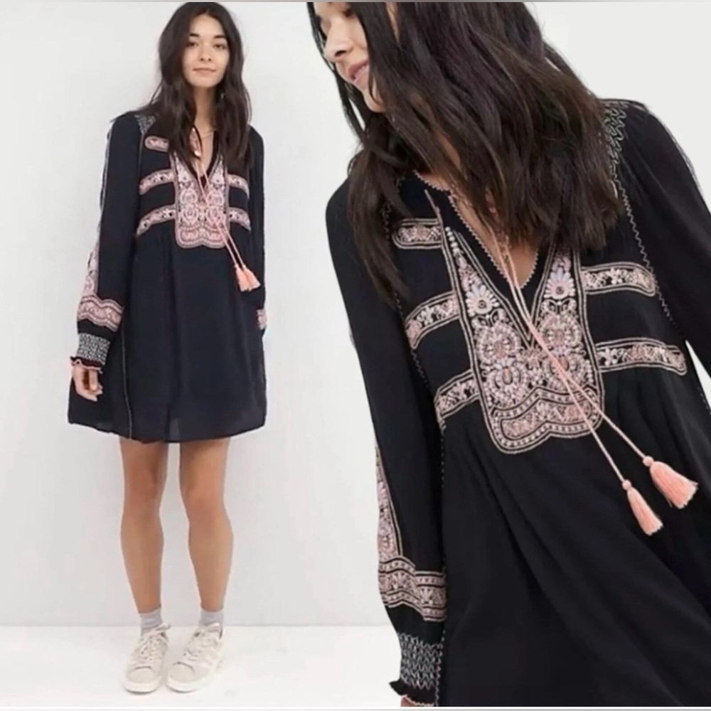 NWOT Free People ๐ค Small Wind Willow Embroidered Tunic Dress Black New $128 Ret - Picture 2 of 15